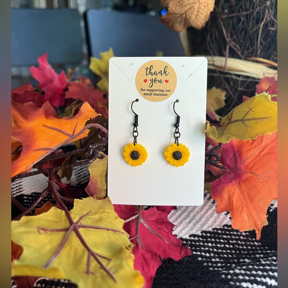 🌻Sunflower Earrings 🌻